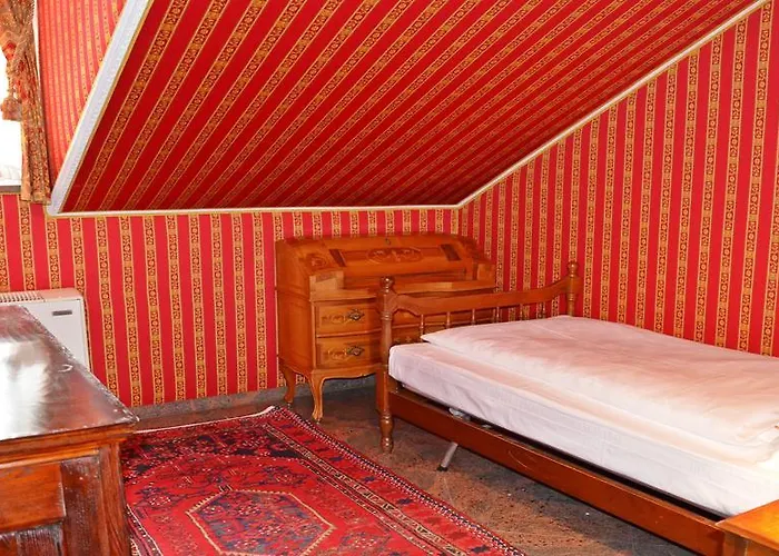 Otel Seehotel Porcia Pörtschach am Wörthersee