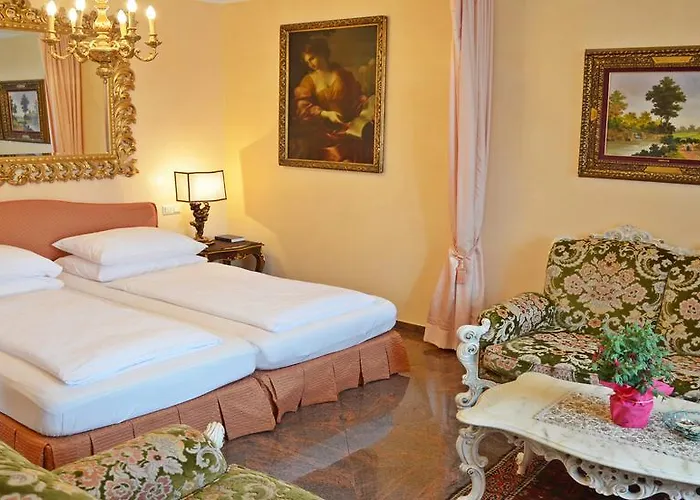 Otel Seehotel Porcia Pörtschach am Wörthersee