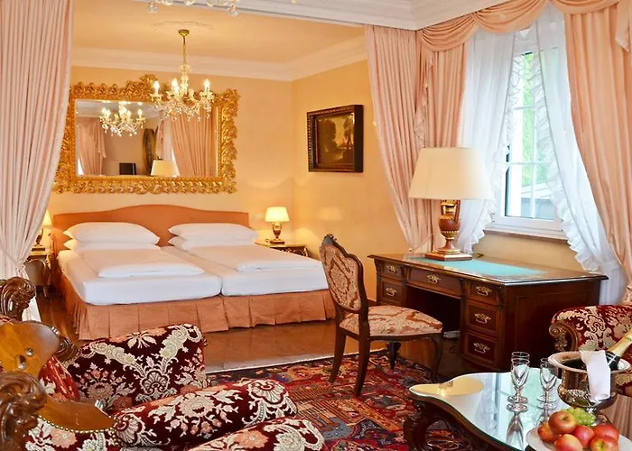 Otel Seehotel Porcia Pörtschach am Wörthersee