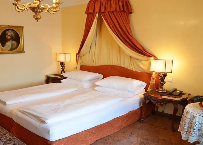 Otel Seehotel Porcia Pörtschach am Wörthersee